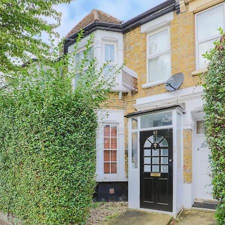2 Bed Garden Flat Leyton Village 伦敦 外观 照片